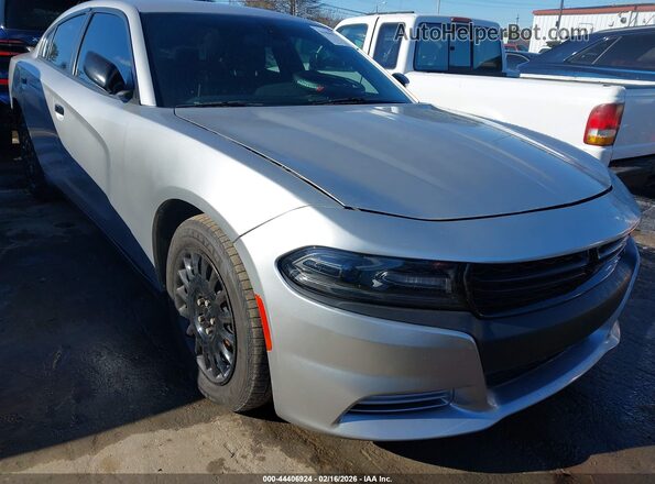 2C3CDXKT6JH285158 2018 DODGE CHARGER Серебряный Вид спереди