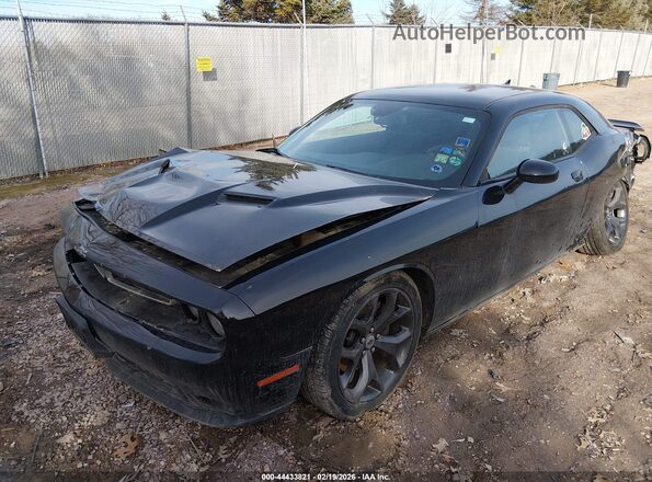 2C3CDZAG3HH666136 2017 DODGE CHALLENGER Черный Передняя левая четверть