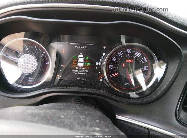 2C3CDZAG3HH666136 2017 DODGE CHALLENGER Черный Вид задних сидений