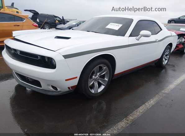 2C3CDZAG8GH210129 2016 DODGE CHALLENGER Белый Передняя левая четверть