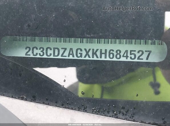 2C3CDZAGXKH684527 2019 DODGE CHALLENGER Черный Вид подкапотного пространства