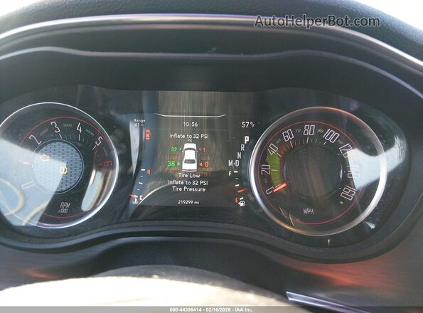 2C3CDZBT0HH609050 2017 DODGE CHALLENGER Dark Blue Вид задних сидений