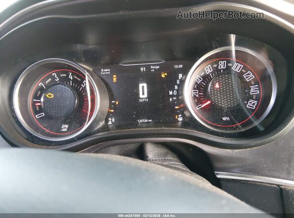 2C3CDZBT0JH209205 2018 DODGE CHALLENGER Серебряный Вид задних сидений