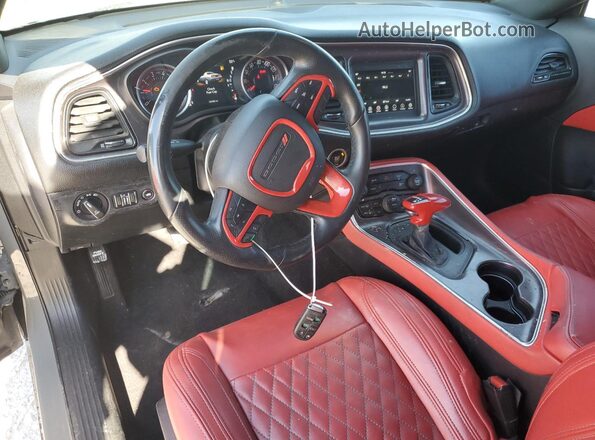 2C3CDZBT6JH168739 2018 DODGE CHALLENGER Серый Вид панели приборов
