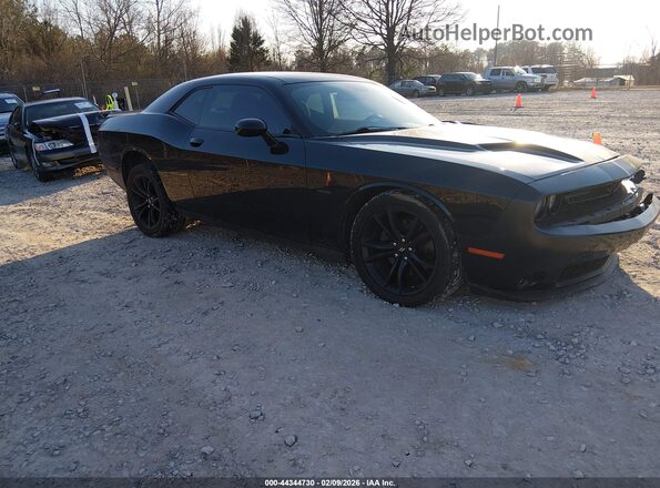 2C3CDZBT9JH333604 2018 DODGE CHALLENGER Черный Передняя правая четверть