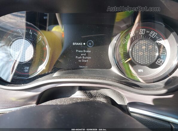 2C3CDZBT9JH333604 2018 DODGE CHALLENGER Черный Вид задних сидений