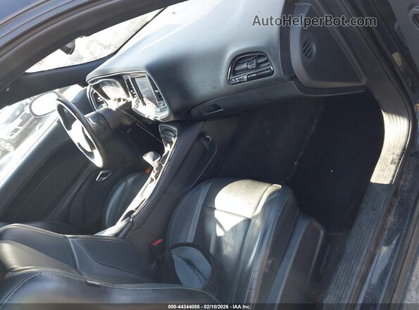 2C3CDZGG9HH553878 2017 DODGE CHALLENGER Черный Вид салона спереди