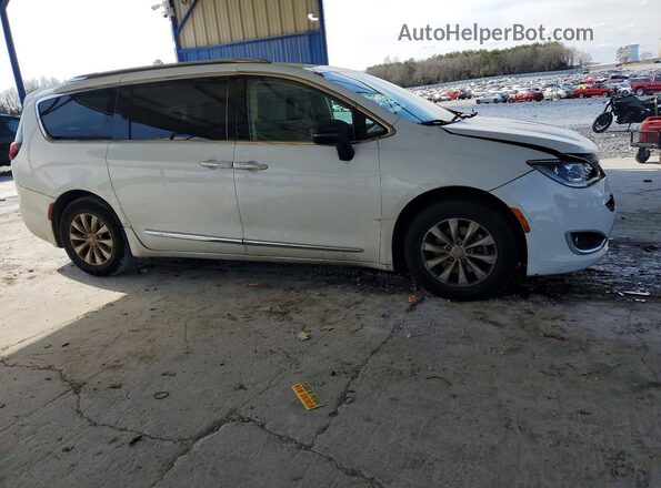 2C4RC1BG0KR560141 2019 CHRYSLER PACIFICA Белый Передняя правая четверть