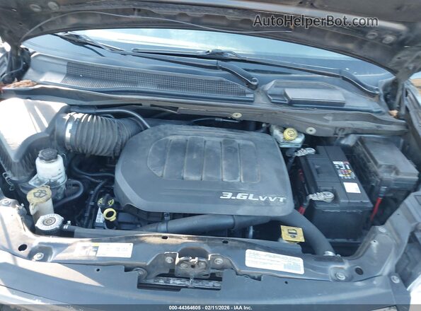 2C4RC1BG1GR230063 2016 CHRYSLER TOWN & COUNTRY Черный Вид сзади