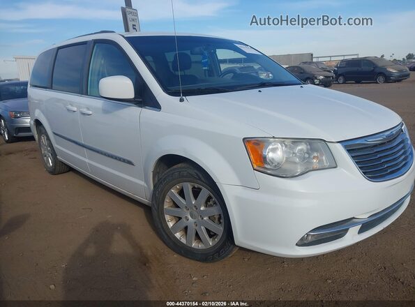 2C4RC1BG1GR296435 2016 CHRYSLER TOWN & COUNTRY Белый Передняя правая четверть