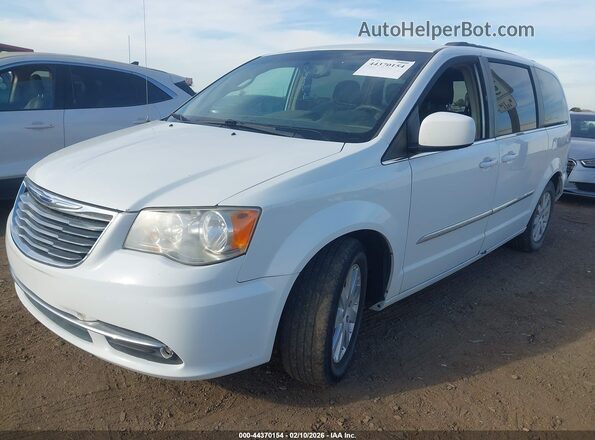 2C4RC1BG1GR296435 2016 CHRYSLER TOWN & COUNTRY Белый Передняя левая четверть