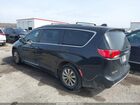 2018 Chrysler Pacifica Touring L Black vin: 2C4RC1BG2JR132425