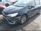 2018 Chrysler Pacifica Touring L Black vin: 2C4RC1BG2JR132425