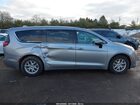 2017 Chrysler Pacifica Touring Plus Silver vin: 2C4RC1BG3HR753571