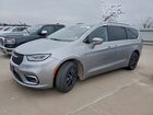 2021 Chrysler Pacifica Touring L Silver vin: 2C4RC1BG5MR528546