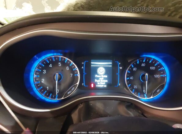 2C4RC1BG7KR547984 2019 CHRYSLER PACIFICA Серебряный Вид задних сидений