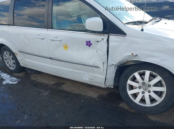 2C4RC1BG8GR222784 2016 CHRYSLER TOWN & COUNTRY Белый Вид спереди