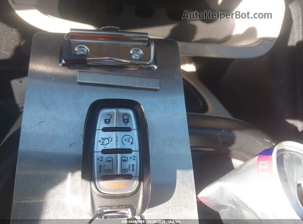 2C4RC1BG8RR149659 2024 CHRYSLER PACIFICA Черный Вид панели приборов
