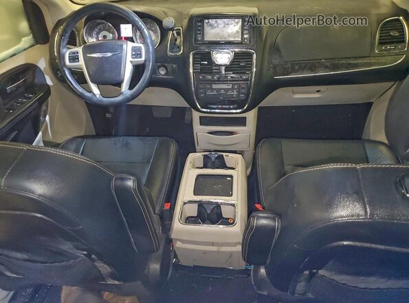 2C4RC1BG9GR173045 2016 CHRYSLER TOWN Silver Widok deski rozdzielczej