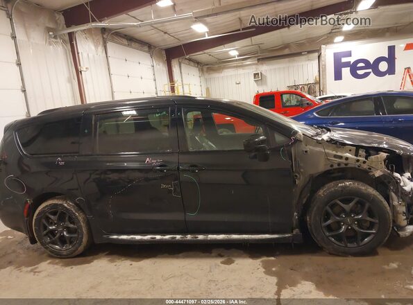 2C4RC1BG9KR681802 2019 CHRYSLER PACIFICA Черный Вид задней части салона