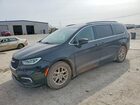 2022 Chrysler Pacifica Touring L Black vin: 2C4RC1BG9NR168067