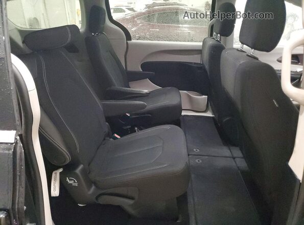 2C4RC1CG1NR223643 2022 CHRYSLER VOYAGER Black Вид задньої частини салону