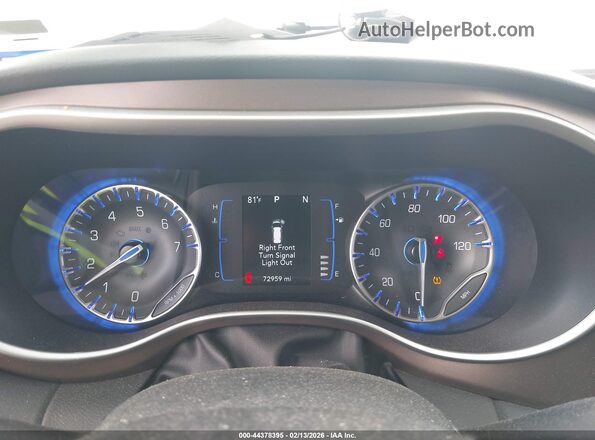 2C4RC1CG4PR525642 2023 CHRYSLER VOYAGER Silver Vista de los asientos traseros