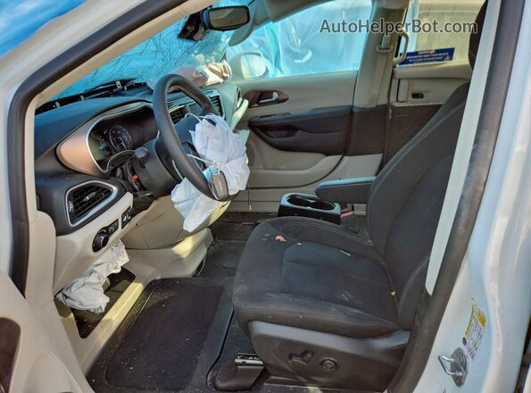 2C4RC1CG5PR512883 2023 CHRYSLER VOYAGER White Widok wnętrza z przodu