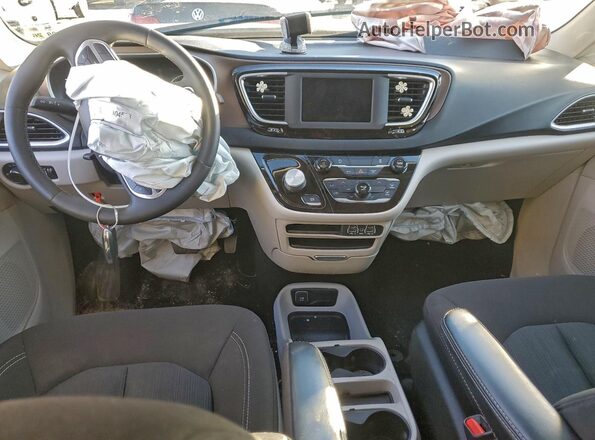 2C4RC1CG7NR208547 2022 CHRYSLER VOYAGER Белый Вид панели приборов