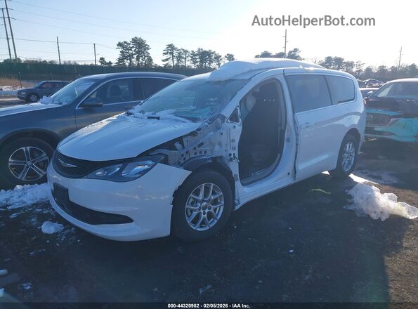 2C4RC1CG7PR574799 2023 CHRYSLER VOYAGER Белый Передняя левая четверть