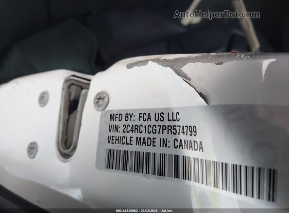 2C4RC1CG7PR574799 2023 CHRYSLER VOYAGER Белый Вид подкапотного пространства