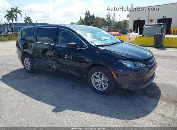 2C4RC1CG8NR205365 2022 CHRYSLER VOYAGER Черный Передняя правая четверть