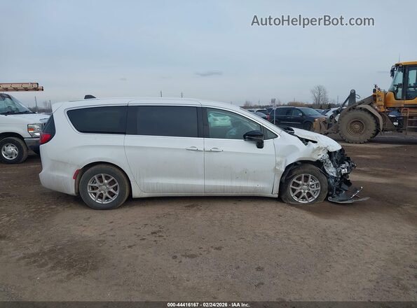 2C4RC1CG9SR614034 2025 CHRYSLER VOYAGER Белый Вид щитка приборов