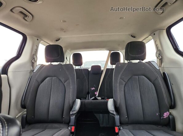2C4RC1CGXLR131248 2020 CHRYSLER VOYAGER Угольный Вид задних сидений