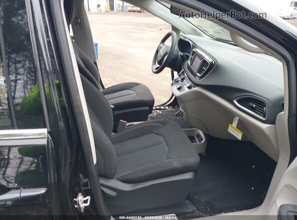 2C4RC1CGXRR135518 2024 CHRYSLER VOYAGER Black Widok wnętrza z przodu