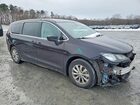 2017 Chrysler Pacifica Touring Burgundy vin: 2C4RC1DG7HR552592