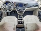 2017 Chrysler Pacifica Touring Burgundy vin: 2C4RC1DG7HR552592