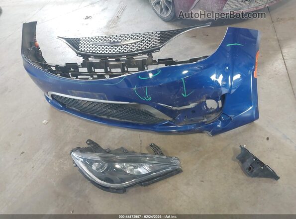 2C4RC1EG5LR240018 2020 CHRYSLER PACIFICA Синий Вид щитка приборов