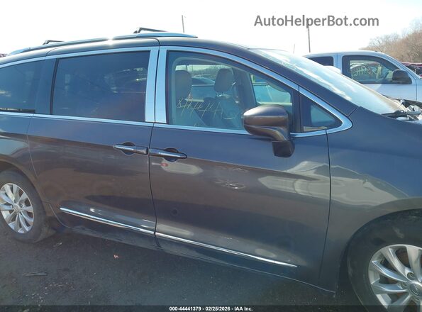 2C4RC1EG6JR104140 2018 CHRYSLER PACIFICA Серый Панорамный вид салона 360°
