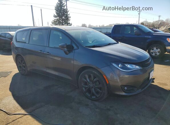 2C4RC1FG0JR194108 2018 CHRYSLER PACIFICA Серый Передняя правая четверть