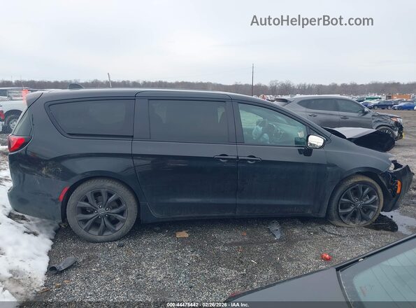 2C4RC1FG0KR507661 2019 CHRYSLER PACIFICA Черный Вид задней части салона