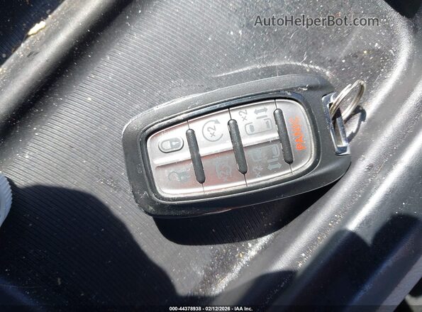 2C4RC1FG2MR526599 2021 CHRYSLER PACIFICA Серый Вид панели приборов