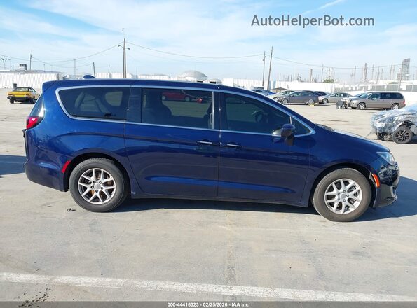 2C4RC1FG3LR197460 2020 CHRYSLER PACIFICA Dark Blue Вид задней части салона