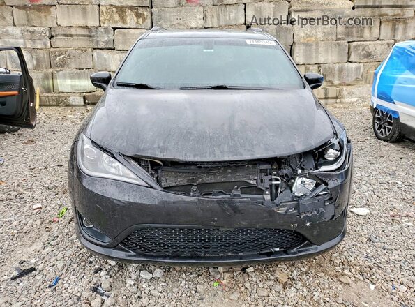 2C4RC1FG5JR189020 2018 CHRYSLER PACIFICA Black Вид спереду