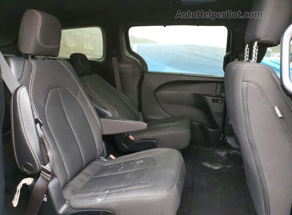 2C4RC1FG5JR189020 2018 CHRYSLER PACIFICA Black Вид задньої частини салону