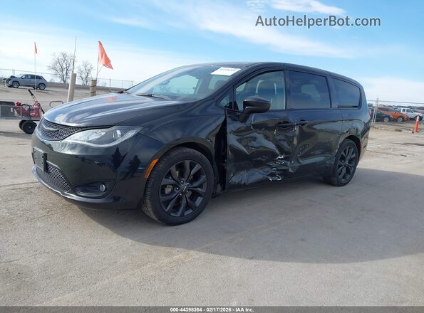 2C4RC1FG5LR109993 2020 CHRYSLER PACIFICA Черный Передняя левая четверть
