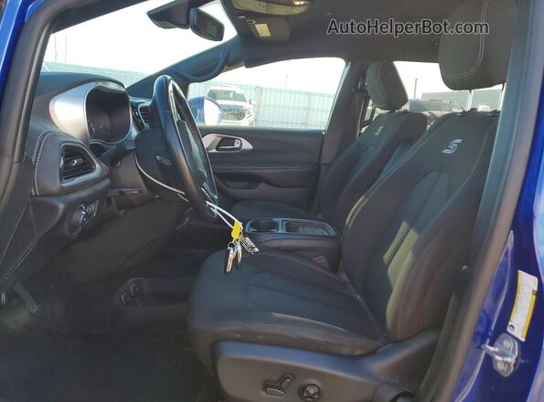 2C4RC1FG8MR589531 2021 CHRYSLER PACIFICA Blue Vista interior delantera