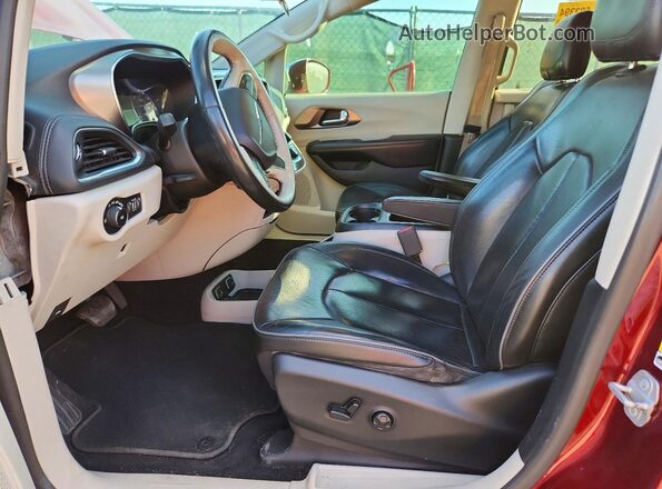 2C4RC1GG2KR702885 2019 CHRYSLER PACIFICA Бордовый Вид панели приборов