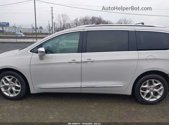 2C4RC1GG3LR151318 2020 CHRYSLER PACIFICA Белый Панорамный вид салона 360°