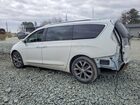 2017 Chrysler Pacifica Limited White vin: 2C4RC1GG5HR620531